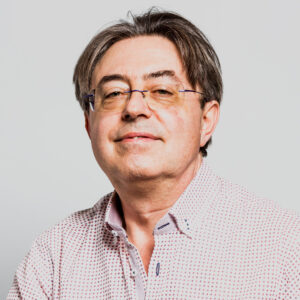 Dr. José Raúl Pérez Sanz