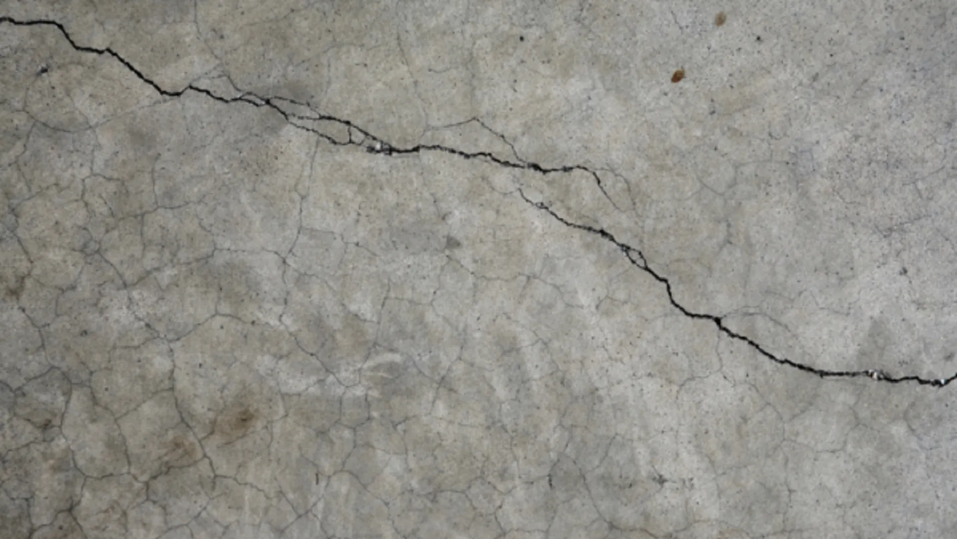 Radón y salud pulmonar, el “riesgo silencioso” que se infiltra en casa  